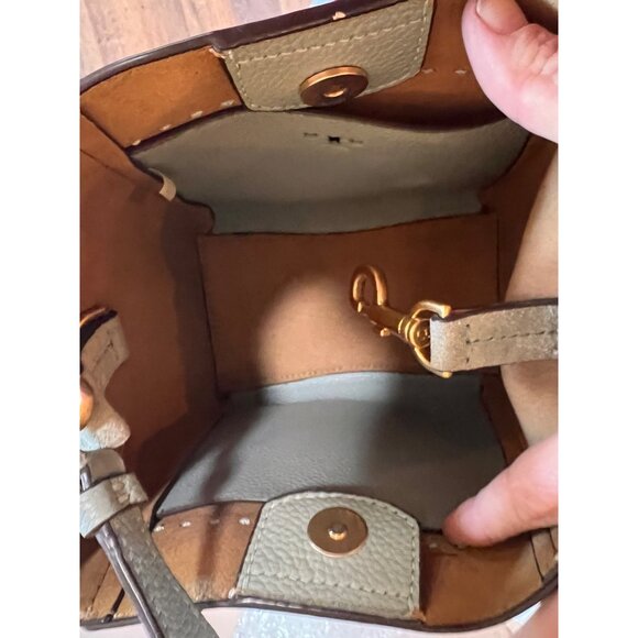 Tory Burch Pebbled Leather Mini Bucket Bag With Detachable Strap In Light Gray - Picture 7 of 10